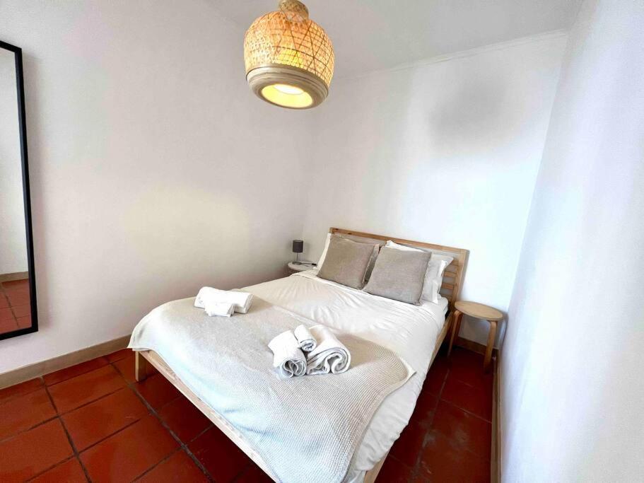 Studio In Estoril Near Beach Walk In 3 Min Exterior foto