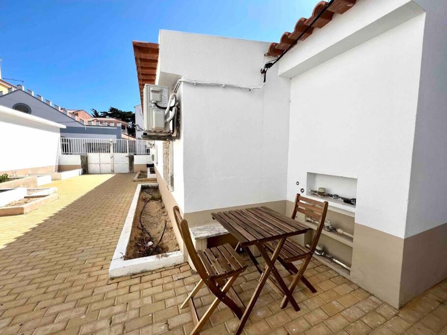 Studio In Estoril Near Beach Walk In 3 Min Exterior foto
